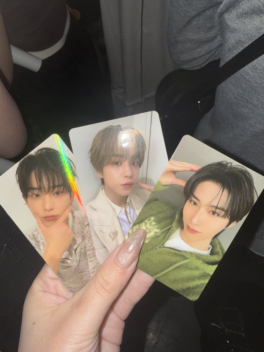 y04947's tweet photo. mixpop &amp;TEAM ONEUS 高雄

譲 タキ シオン (ホロ)→ハルア

求 ユウマ
終演後お手渡し可能です。 https://t.co/Ee6zduvb8q