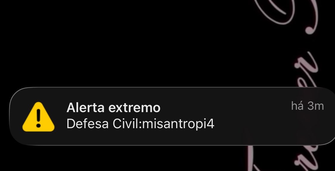 SilvaScheeffer's tweet photo. Q porra e essa https://t.co/kMi06RUYcN