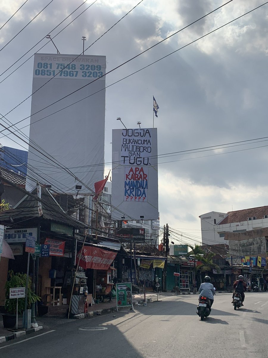 boisonthedock's tweet photo. Nek ngene ki mlebune art ora yo mas? Ra tekan artjog soale https://t.co/ZrT88GajOr