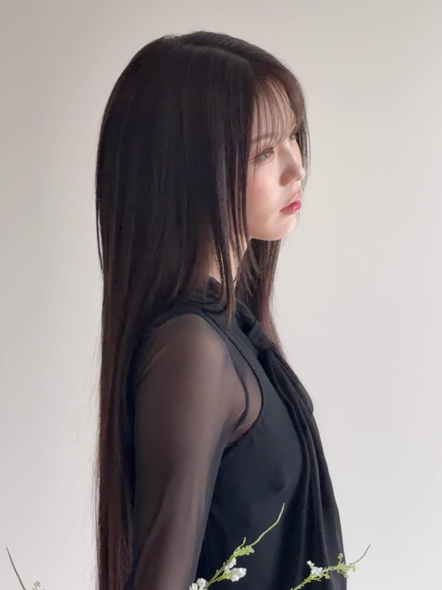 Silent Veilなアヤカさん🫨🌿 こんな素晴らしいビジュを無料で拝んで