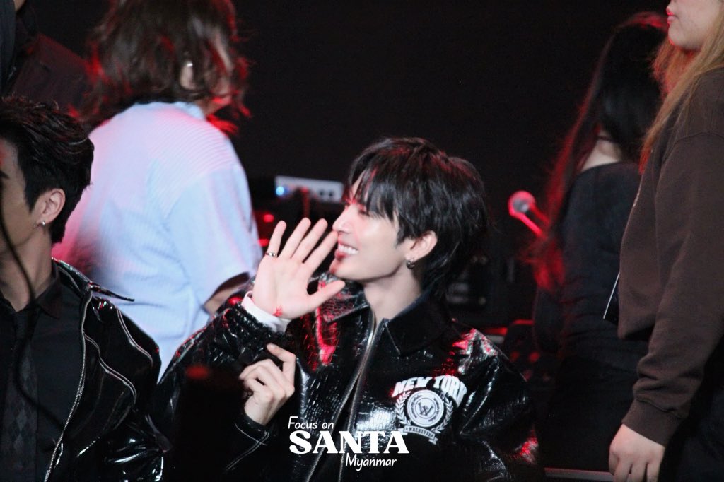 focusonsantamm2's tweet photo. Narak~🤍

#PerthSantaTimeStopperInSG
#PerthSanta #เพิร์ธเเซนต้า
#Santapp https://t.co/CFZB1fsFKi