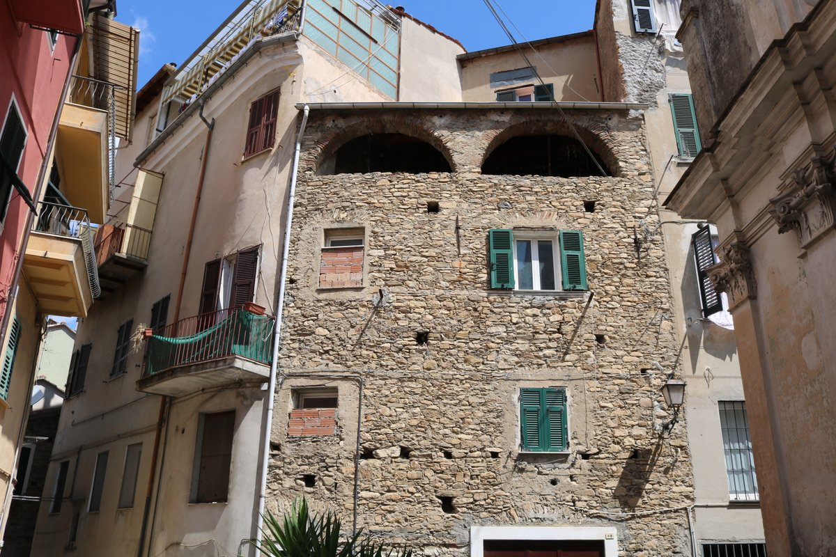 mainiadriano's tweet photo. Angoli casuali di Pontedassio (IM)

#pontedassio https://t.co/paCYoUlbSl