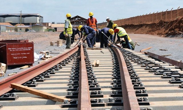 DianoPeters's tweet photo. The executive board of the Islamic Development Bank has approved financing of Uganda's Standard Gauge Railway project worth $746 million. 

It's the largest amount ever approved by the Board for a single project in Uganda. https://t.co/EvNoOvvJon