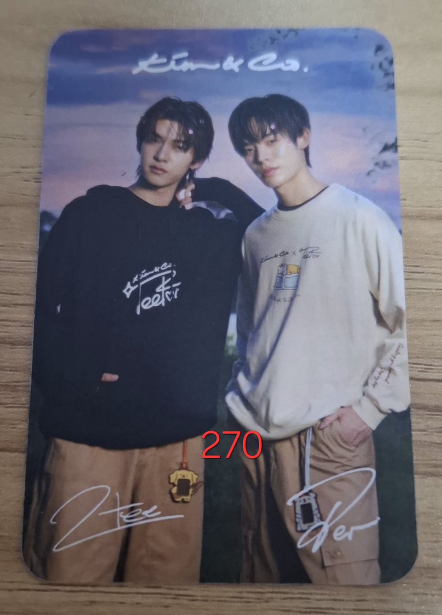 Netga128939's tweet photo. ปล่อยของ kim&amp;co ค่ะ

- การ์ดคู่ 270
- silicone id card holder 260
- sticker 100
- pin badge 120

📮ส่งฟรี

Dm สอบถามเพิ่มเติมได้เลยค่ะ

#ตลาดนัดตี๋ตี๋ป๋อ #ตลาดนัดteeteepor #KimandcoXTEETEEPOR
#ตลาดนัดดมด #ตี๋ตี๋ป๋อ #teeteepor #ตลาดนัดDMD https://t.co/OovkHBTZFk