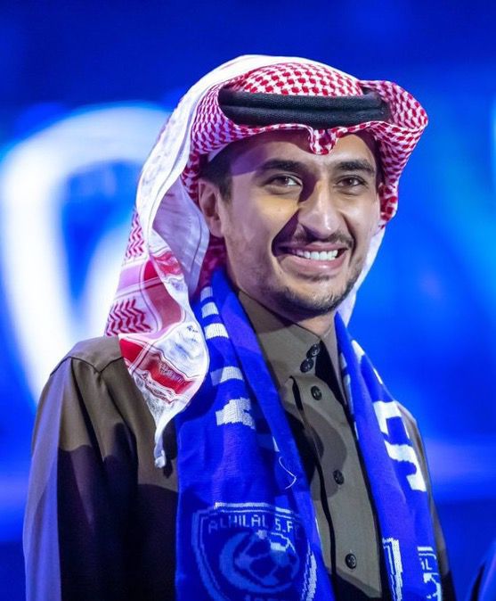 inour56's tweet photo. 🚨🚨🚨🚨🚨🎙️ الأمير أحمد بن سلطان:

سبب تشجيعي وحبي لنادي الهلال كان الأسطورة يوسف الثنيان💙 https://t.co/BUqztoSF90