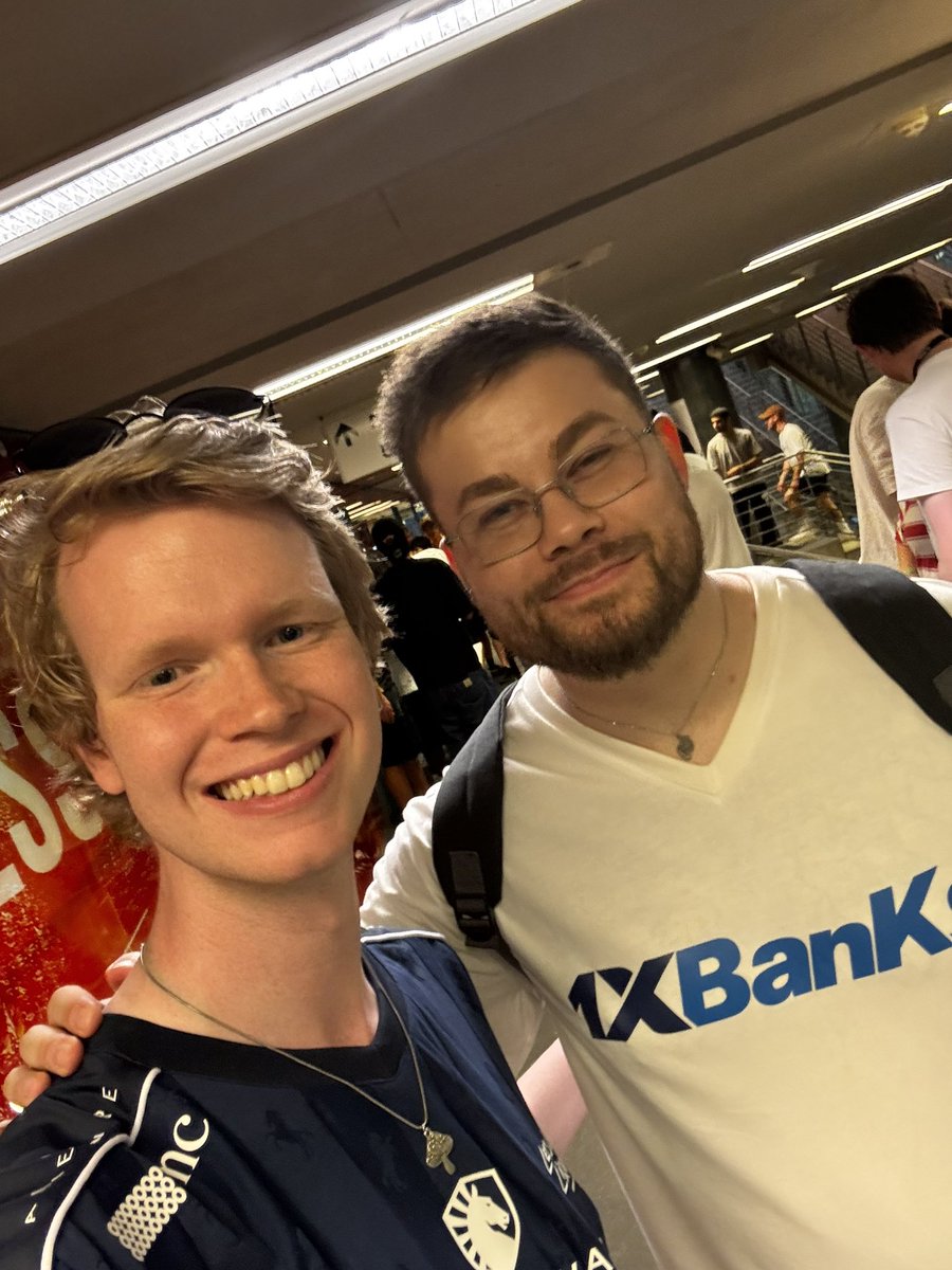 GekSpek's tweet photo. Yesterday was INSANE!🤩

Historical counter-strike matches, meeting @ohnePixel &amp; @BanKsEsports and being invited into the @TeamLiquid booth!🏆💙🤍

A huge thanks to @wICK3Y and @DuelbitsCS2!👑

(Next mission: Find and take a pic with @renyan and @dima_wallhacks 👀) https://t.co/xnsORrMXA1