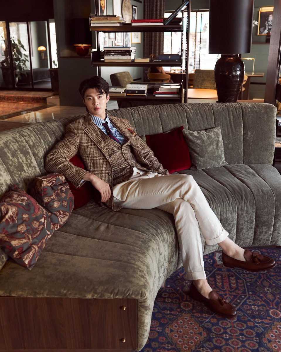 fonsrp_'s tweet photo. ราชนิกุลมาก🥹

RalphLauren Spring27 x MEEN
#RalphLaurenSP27xMEEN https://t.co/Qk96q61PjD