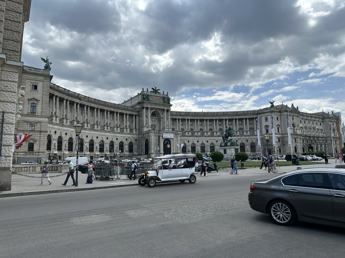 Cylainius's tweet photo. Vienna, Austria https://t.co/SABG6uw2x6