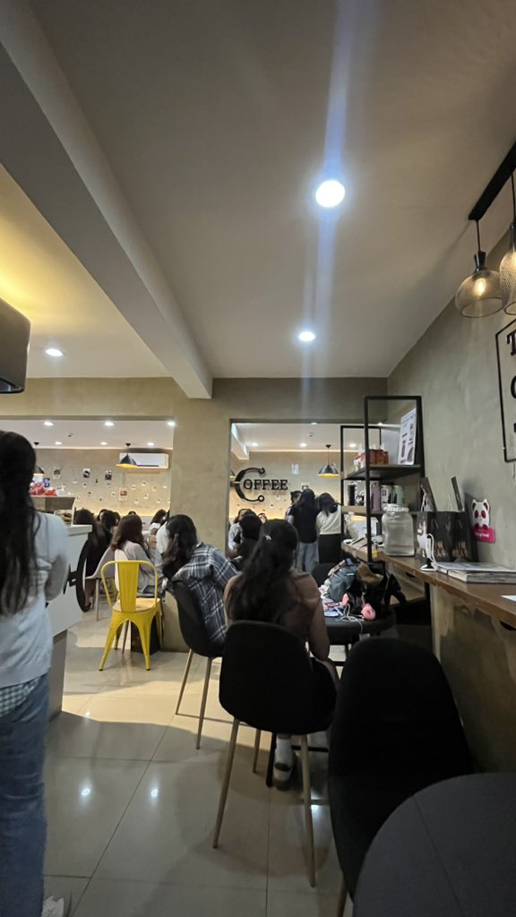 michibyang's tweet photo. These people did not know I'm one of the Mafias, so Mafias won 🤪

#SecretUnderTheMoonlight_Ceb
#SecretUnderTheMoonlight https://t.co/wvibMbcMDi