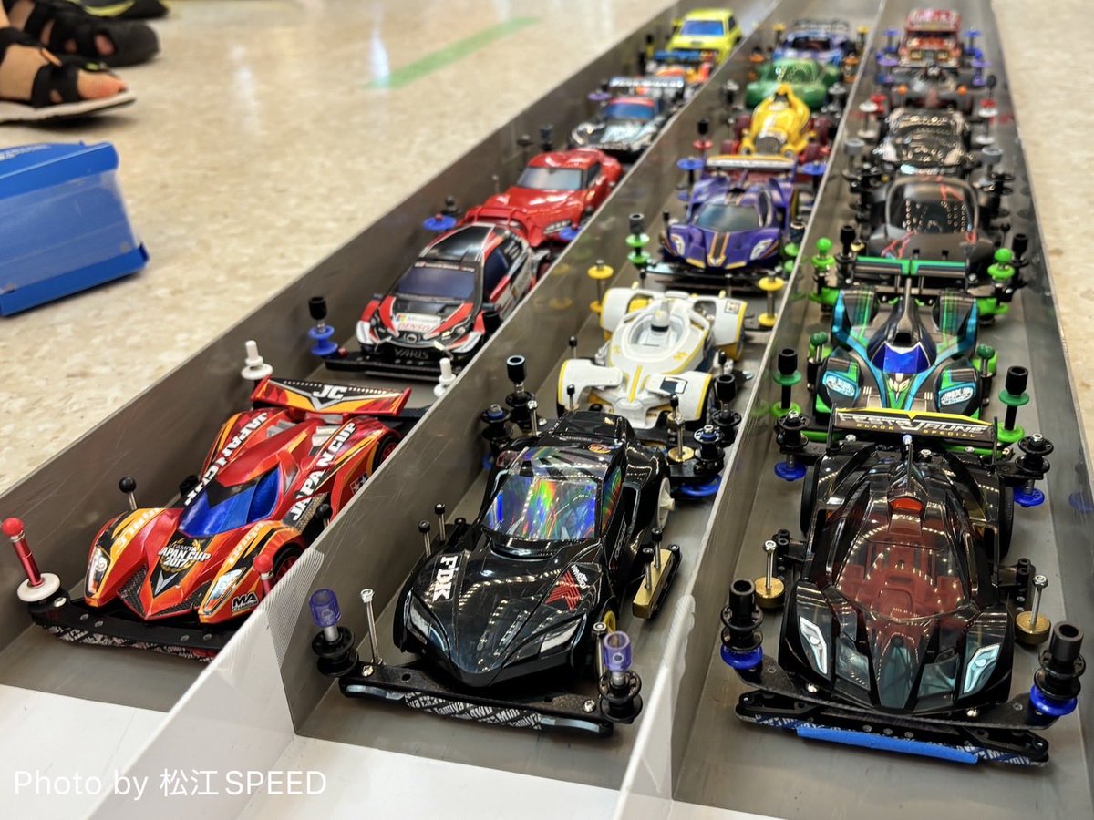 MSCSmini4wd's tweet photo. 〈大会案内④〉
ミニ四駆を始めたての方、まだレースに出場したことがない方でも大歓迎！！！
スタッフが丁寧にご案内させていただきます。
また会場内は出入自由ですので見学のみも承ります。
ご興味がございましたら是非お立ち寄りください。
＃MSCS2026 ＃ミニ四駆 ＃大会 #レース ＃松江SPEED https://t.co/JChVp4M9yw