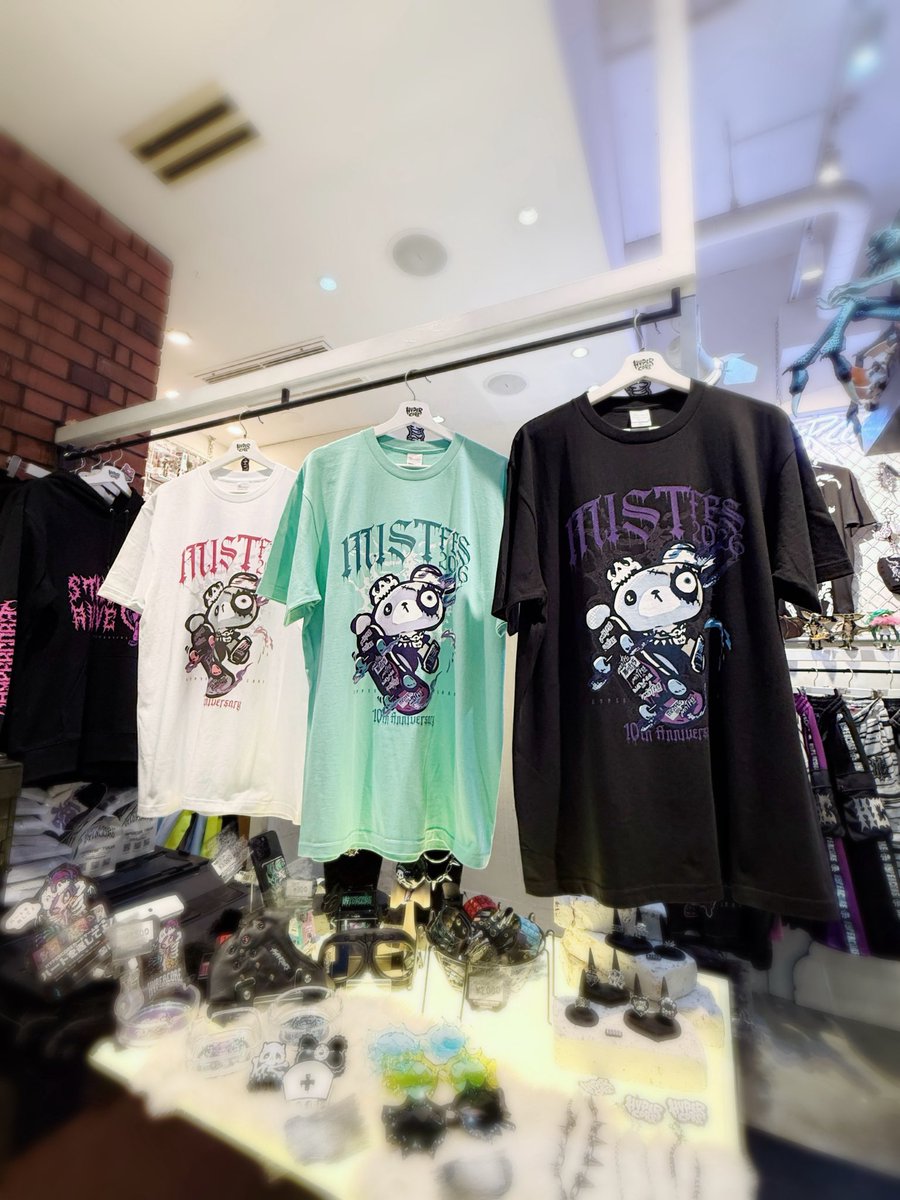 hypercore_hrjk's tweet photo. 【mistFES ×ハイパココラボTee】

お待たせしました！

原宿店&amp;オンラインストアにmistFESコラボTシャツが入荷しました⚡️

▶︎HYPERCORE原宿店
東京都渋谷区神宮前3-23-2
https://t.co/Z1mjnbSa3M

#mistFES #mistFES2026 https://t.co/RXJFjvNQ7x