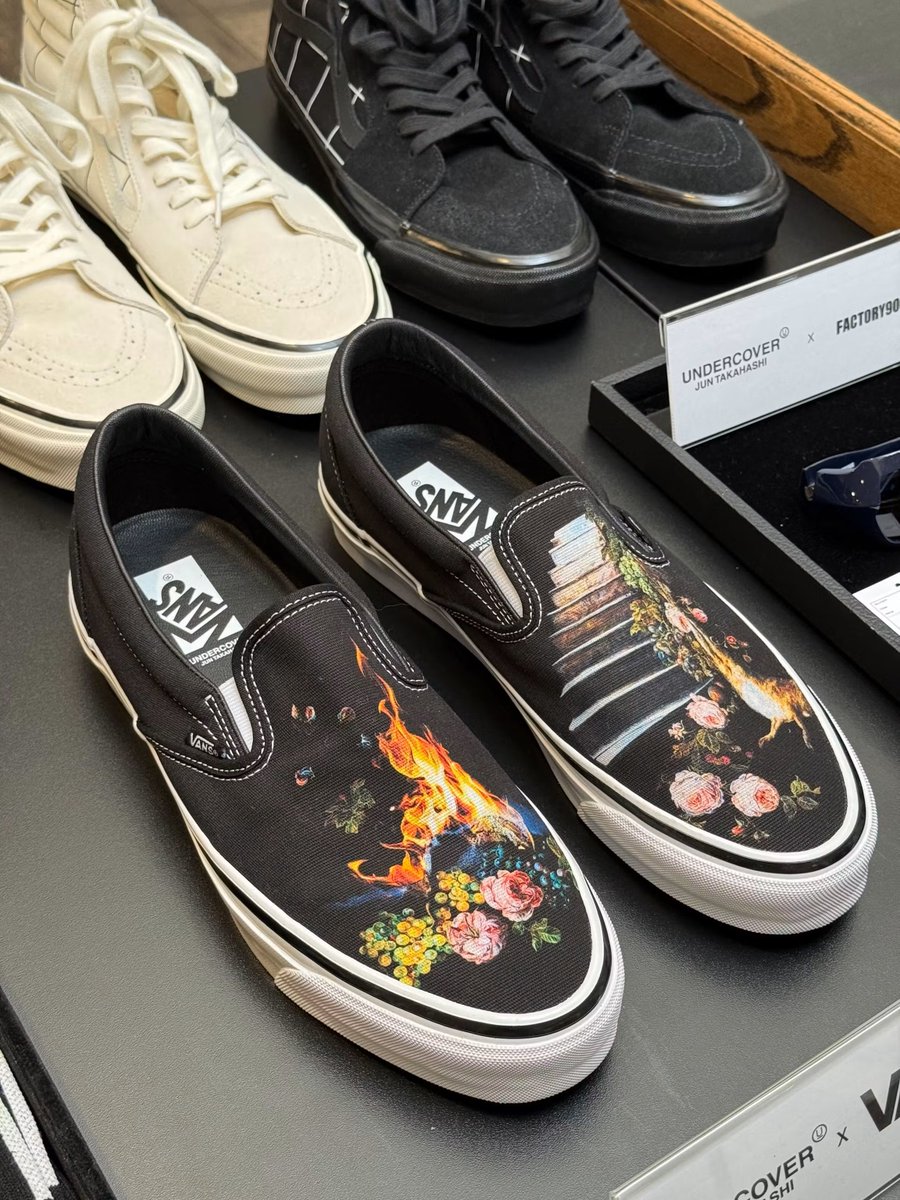 UNDERCOVER x OTW by VANS 