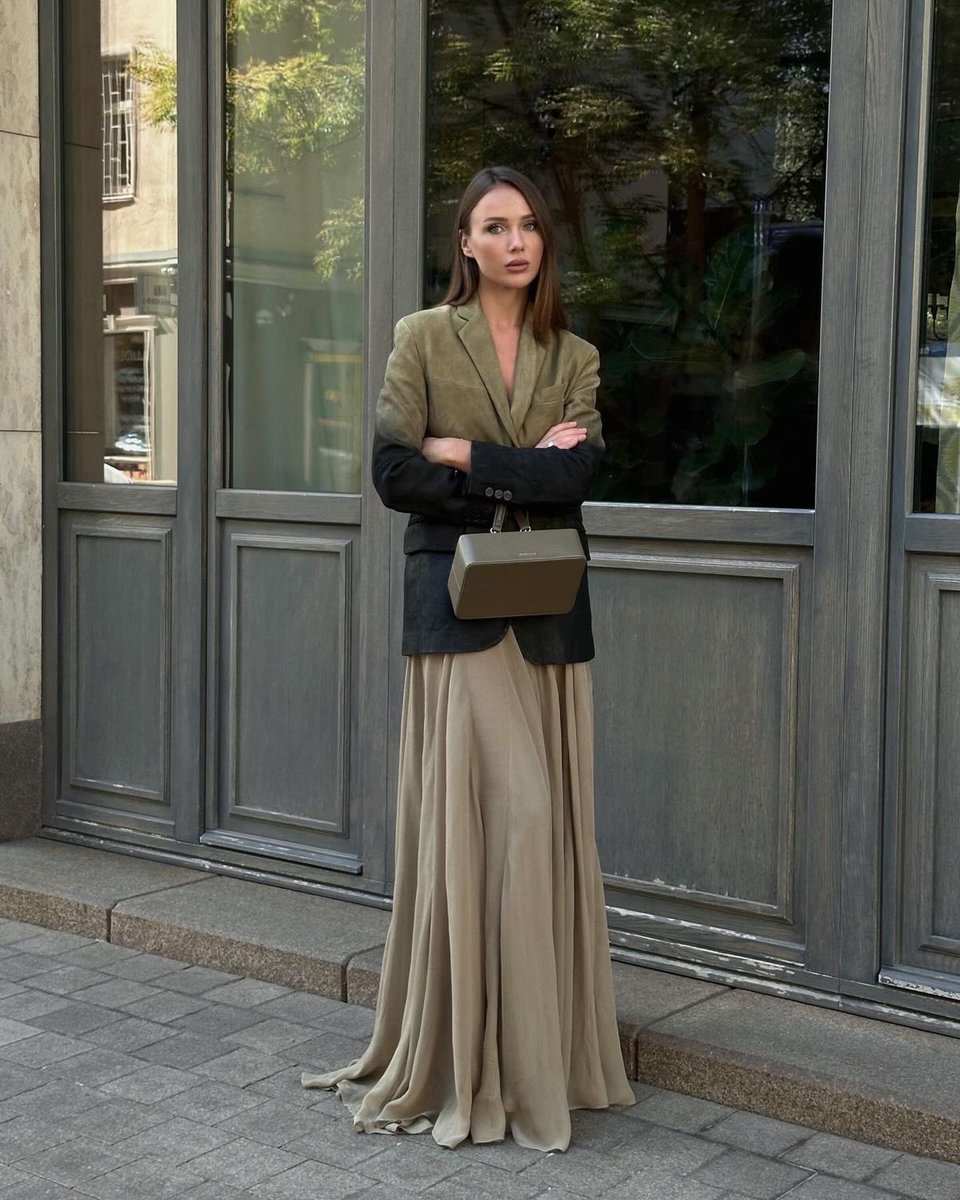 nyliava's tweet photo. elegant street styles https://t.co/Er39SDfN5N