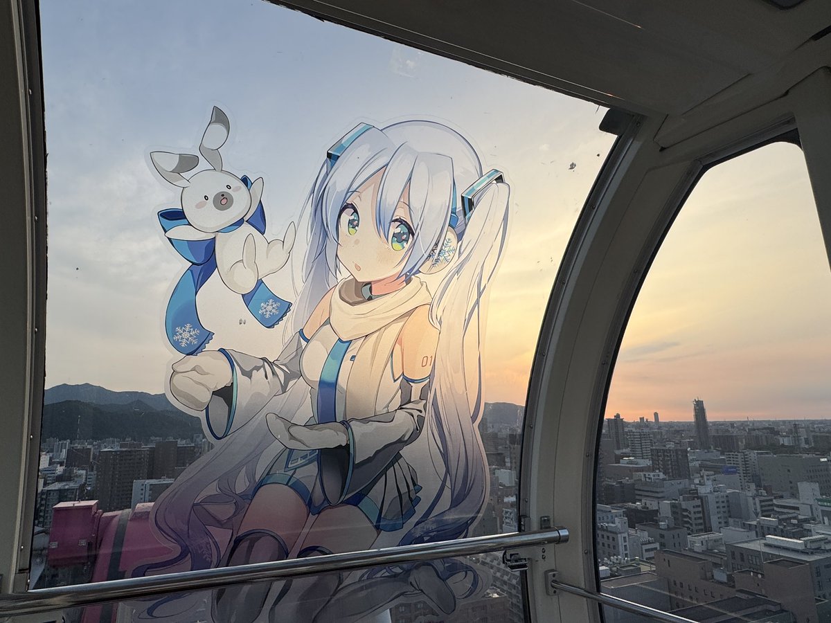 orafff's tweet photo. 観覧車 #雪ミク https://t.co/4UAMrhcT2O