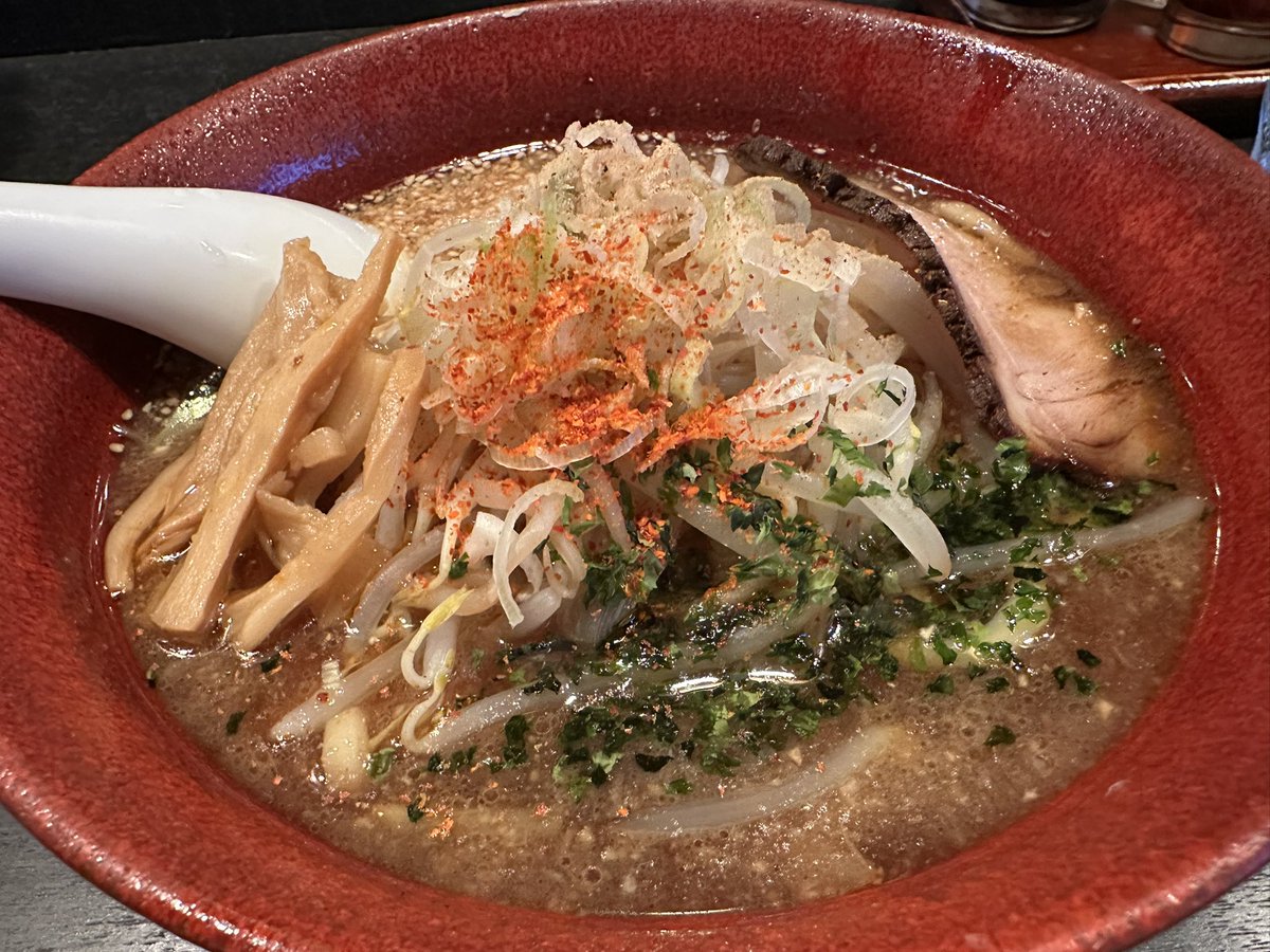 trioskyline's tweet photo. やっぱ味噌ラーメンだなぁ
#MPFエンタメ https://t.co/Qu945fyiph