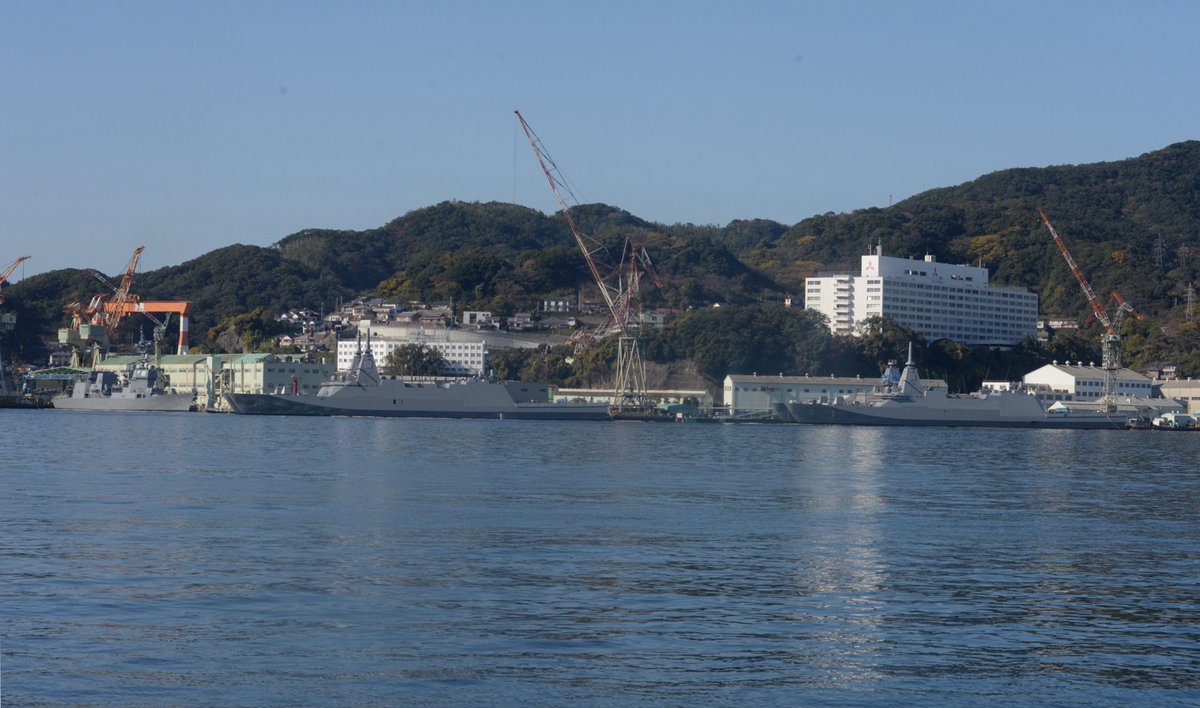 d50140123266's tweet photo. 護衛艦涼月
奥護衛艦.三隈、龍田
手前、長良、名取
#護衛艦すずつき
#護衛艦なとり
#FFM9
#FFM4
#FFM https://t.co/RT2pkKVTij