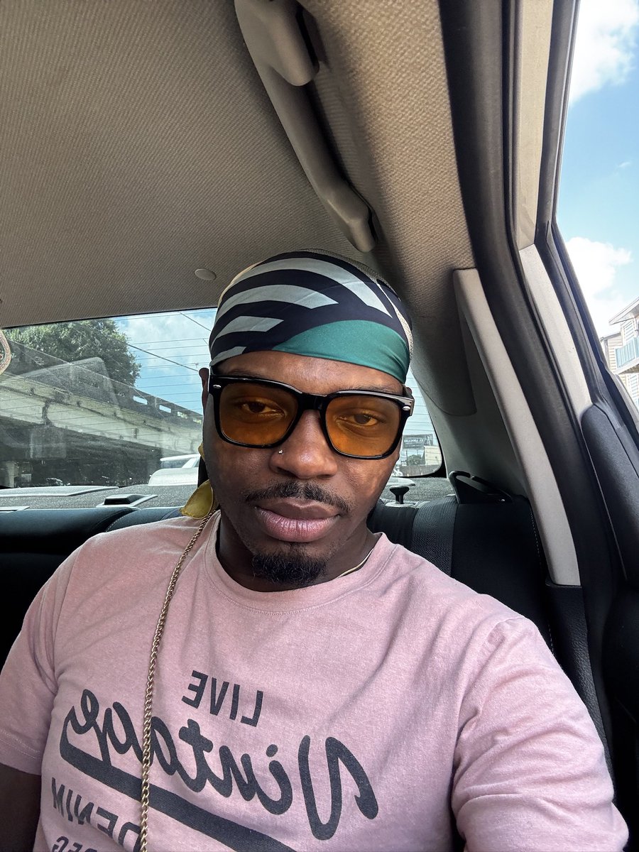 _jayybrion's tweet photo. dilly dally ✨ https://t.co/SsUxUArCOW