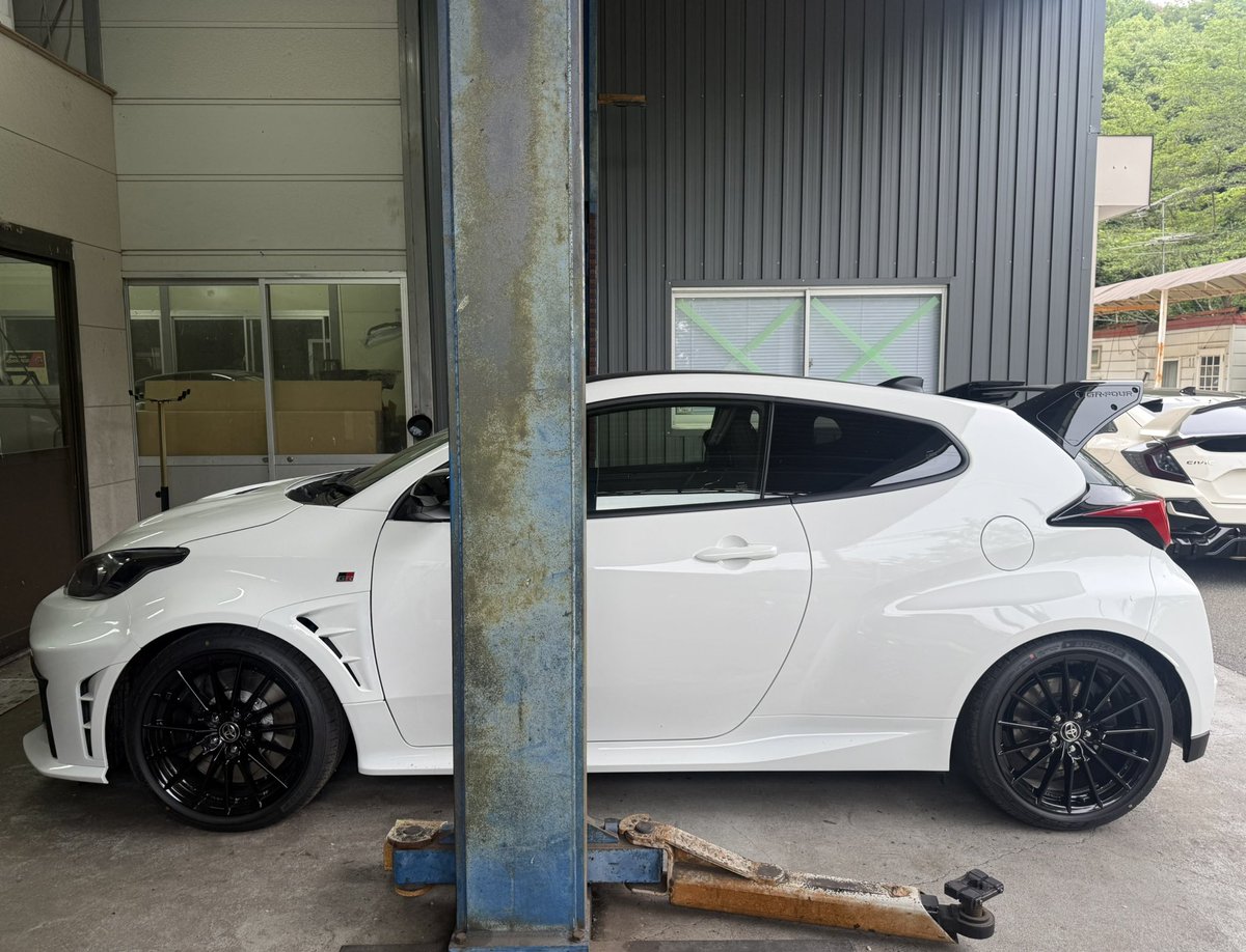 come_tec36426's tweet photo. A様、GRヤリス 26式 RC DAT Aero performance package🚗
本日無事納車完了✨ありがとうございました🙇🏻‍♂️ https://t.co/vPrSAMYHuE