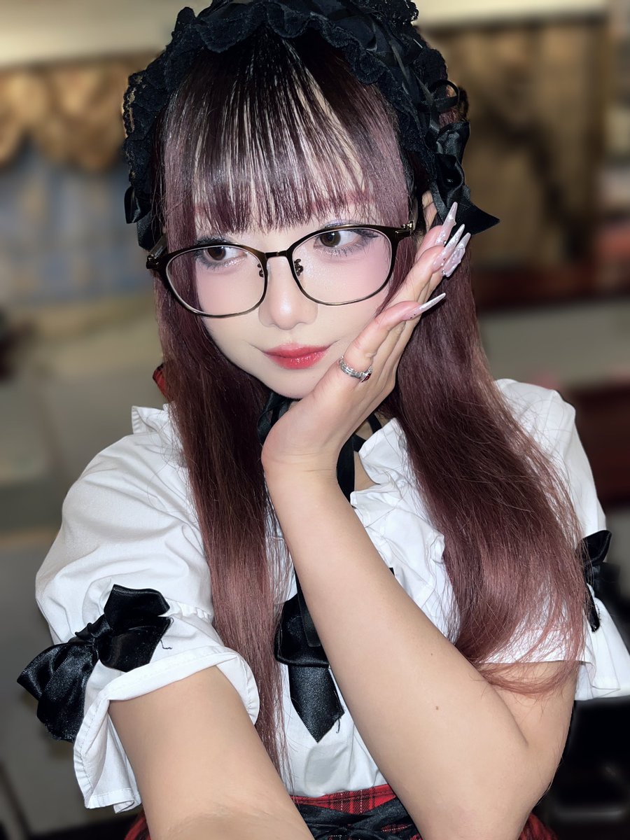 mb_sayori's tweet photo. さよりいんしました‼️‼️14-23
きょうも、めがね😁✌🏻今日は新人さんもいますー！！あと雨の日ポイント2倍‼️‼️
本日もご帰宅お待ちしております🏠🚗 ³₃

#コンカフェ #秋葉原コンカフェ https://t.co/9H5X0lvVCm