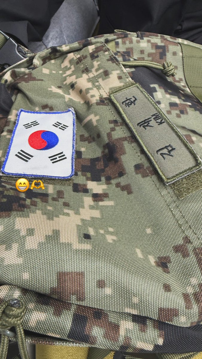 yoon_yi__'s tweet photo. 다시보는 군인옵빠 김재환🫶🏻 개조음이 https://t.co/u2Z7l68Jiw