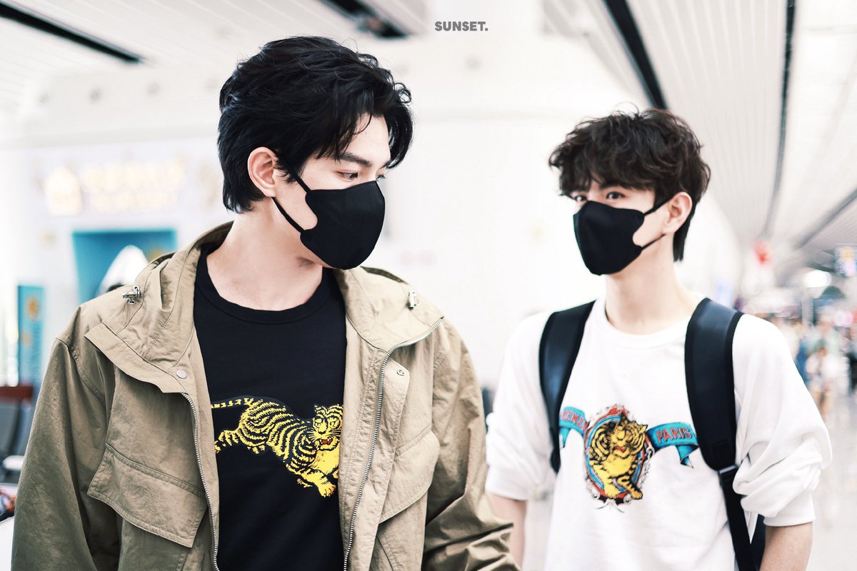 AyLioCamFC's tweet photo. 260620_AyLio ✈️Paris 

#AyLio #政瞳 https://t.co/8GFTKQt4pS