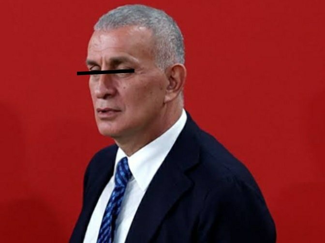 Capone_34's tweet photo. Türk futbolunun gelmiş geçmiş en kötü başkanı İbrahim hacıosmanoğlu istifa https://t.co/XGQ9CqbOoL