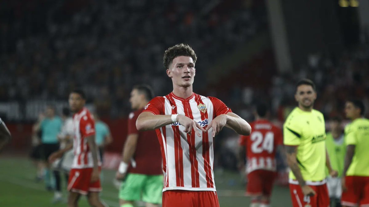 frannUDA's tweet photo. Llegó el día. 
Hoy no fallamos.
Ni ellos,ni nosotros.
!!VAMOS @U_D_Almeria ♥️🤍!! https://t.co/il9IMyaoPM