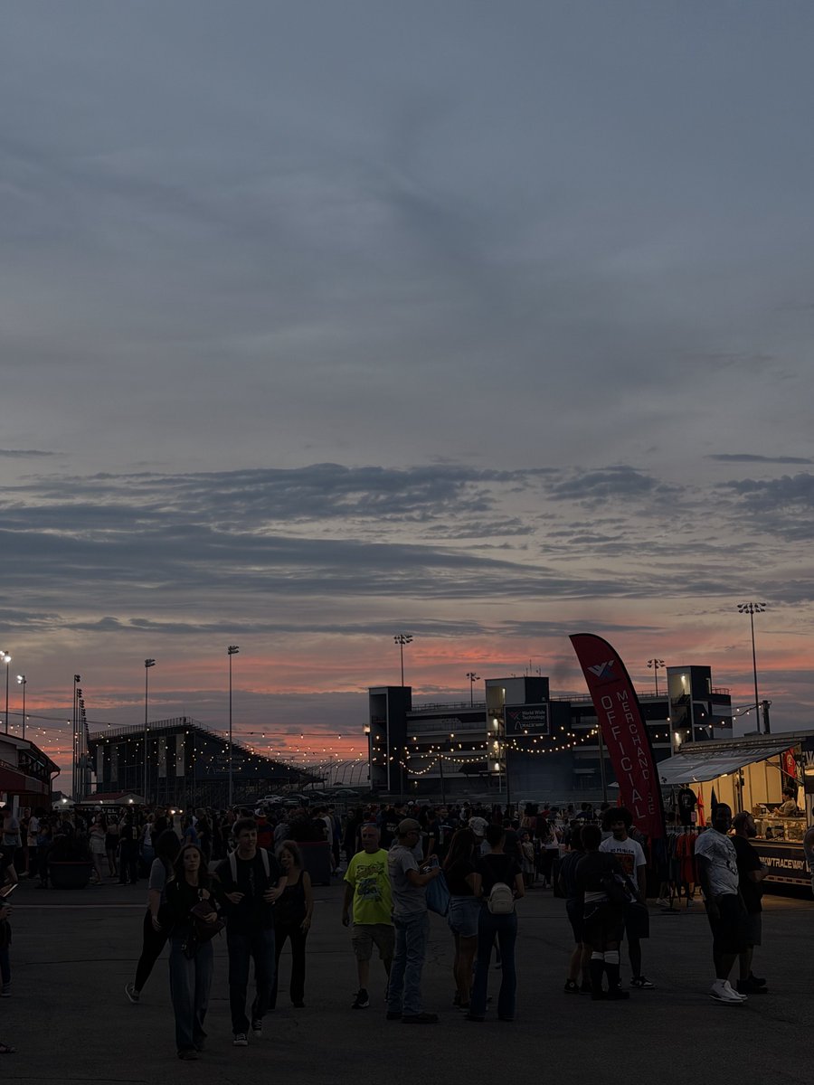 WWTRaceway's tweet photo. Midnight Madness delivered once again. 🔥

Thanks for spending your Friday night with us! Next up: Christmas in July on July 17! 🎄

@rankentech | @NosEnergyDrink https://t.co/4g2HvZ91of