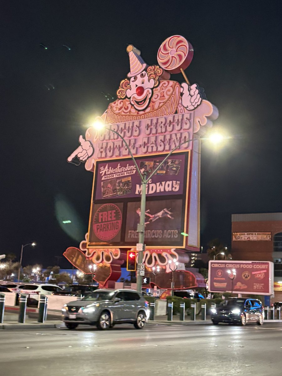 VitalVegas's tweet photo. #FixLucky. @CircusVegas https://t.co/TMdMWHpVMk