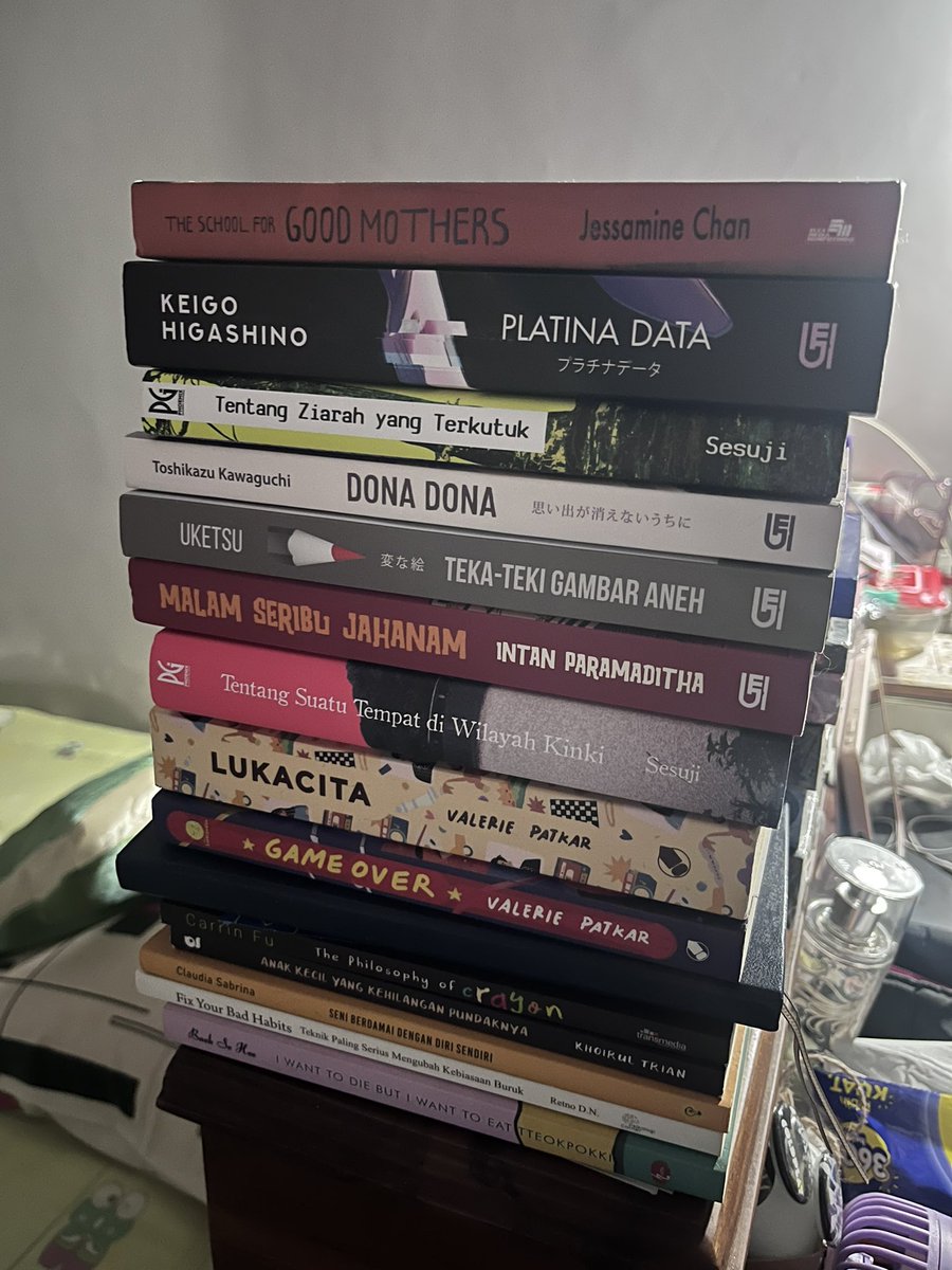 Elneavy's tweet photo. sudah saatnya sebagian buku ini cari pembaca baru📚 (kecuali i want to die but i want to eat tteokpokki ya)

wts novel preloved books

bisa manual/freeong🍊
📍tangerang
dm for more details yaa https://t.co/zwyasQmG3d