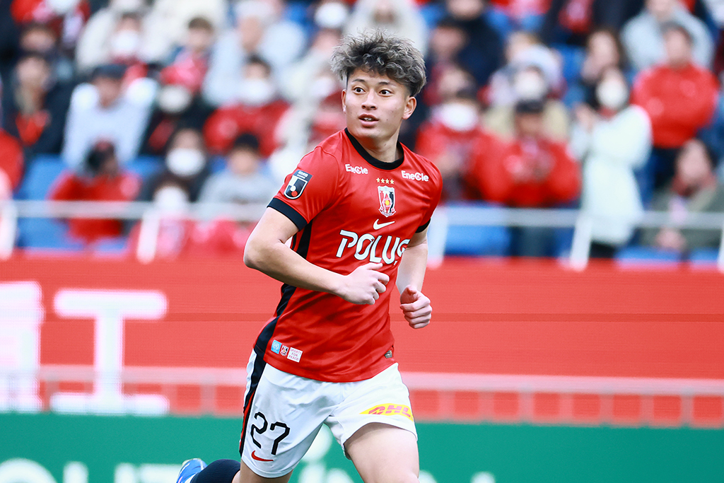 REDSOFFICIAL's tweet photo. [照内利和選手 FC琉球へ育成型期限付き移籍のお知らせ]
 
このたび、照内利和選手(19歳)が、FC琉球へ育成型期限付き移籍をすることとなりました。
期限付き移籍期間は、2026/7/1～2027/6/30までとなります。
 
♦️照内 コメント
https://t.co/gcWJ0GZNz0

#照内利和
#urawareds #浦和レッズ #WeareREDS https://t.co/3JLvuz5laP