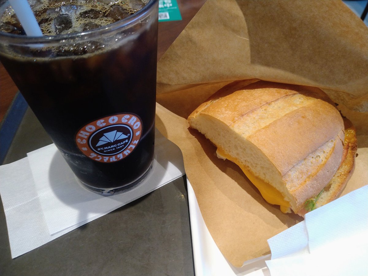 Love_Emotion007's tweet photo. 最近サンマルクカフェ率高っ😁
ハムチーズサンドうまっ😆💕
#ランチ
#サンマルクカフェ https://t.co/tp1aCWGivy