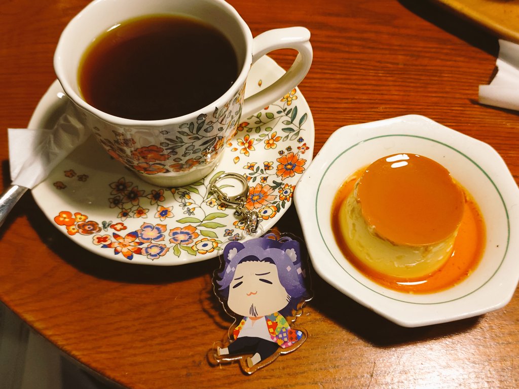 sunagimo_no01's tweet photo. 餃子の後は美味しいコーヒーとプリンも頂きました🍮☕
 #はゃみくんこっち見て https://t.co/TnDw899C4I