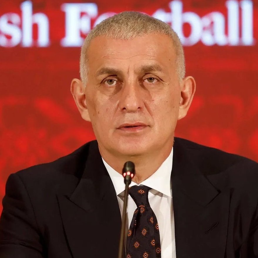 lemarcaspors_'s tweet photo. Ersin Düzen: "İbrahim Hacıosmanoğlu hemen istifa etmeli. 20 Temmuz'da 'Kupayla döneceğiz.' diyordu. 20 Haziran'da turnuvaya veda ettik." https://t.co/PfiHBei3sU