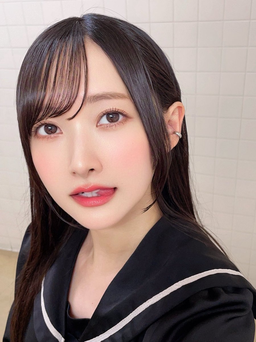 awatsumai_staff's tweet photo. 6月21日(日)21:30頃〜配信します🫧⟡.·

前半は誰でも見れます
後半はファンクラブ会員様のみ！

https://t.co/CJxUuAxPoy https://t.co/4K1KjgLDId