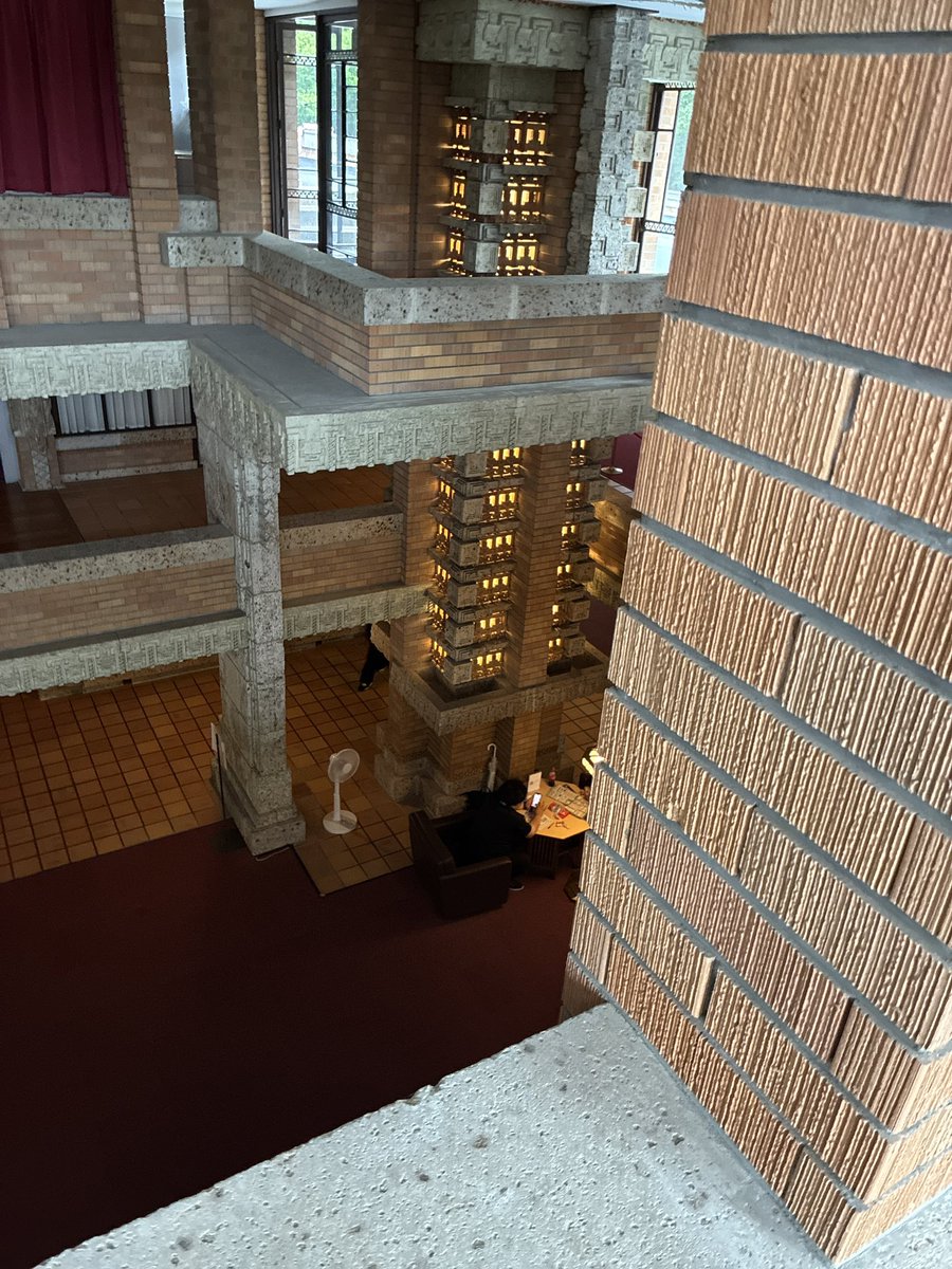 satocha7's tweet photo. スタッフの推し建物ガイド『帝国ホテル中央玄関・丸ごと立体解剖－巨匠ライトの思いとホテルの記憶－』...最高に楽しかったです😊
I'm at 帝国ホテル中央玄関 　＃明治村

(帝国ホテル中央玄関 内山1 (@ 明治村 5-67), 犬山市, Aichi, 484-0000, JP) https://t.co/gToPwos5S1