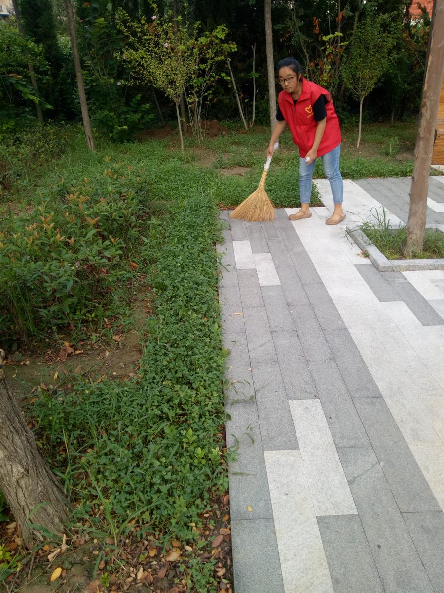 QMcE0PXjJKQHOaB's tweet photo. Join our community park clean-up this Sat 9am! Bring gloves u0026 friends—let’s spruce up our space together! https://t.co/psomo70Ypt