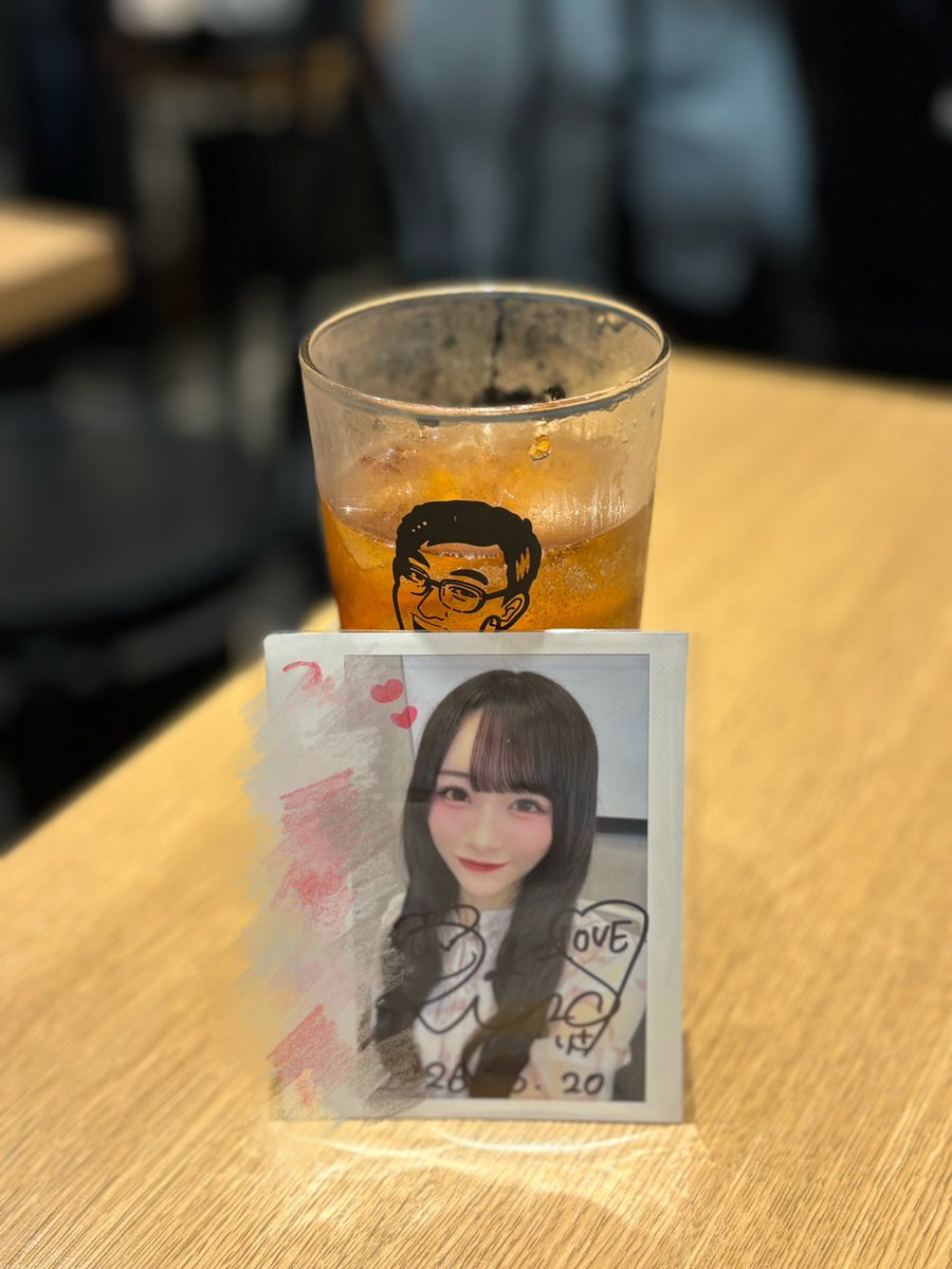 あやな tweet media
