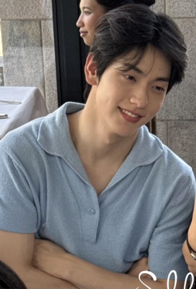 soobiwuv's tweet photo. salah dua foto soobin yang walaupun rada burem tapi tetap ga menghalangi kemantepan dan mahadahsyatnya🫠🫠 https://t.co/qBispOMh2o