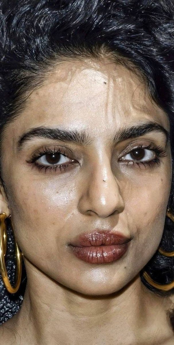 UHQ ACTRESS tweet media