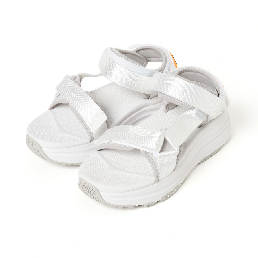 _STUDIOSEVEN's tweet photo. 【Pickup Item】

TELIC×STUDIO SEVEN ALLROADS-S4
¥16,500 tax in

日常使いだけでなくアウトドアにも適した1足🩴
この季節のおすすめアイテムです☀️⛵️

スタッフ着用サイズ：24.0（女性/162cm）
※足のサイズ24.0

〈ONLINE〉
 https://t.co/koAm2CeWJY

#STUDIOSEVEN
#スタジオセブン
#TELIC https://t.co/XgYppR1XIl