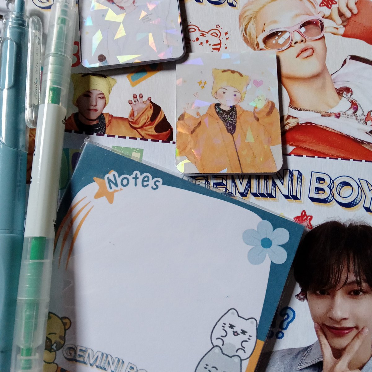 wiftytale's tweet photo. the cute things has arrived! thank you so much for the freebies, kak @sqarchive_ 🫶🏻 https://t.co/rMSE9loVZY