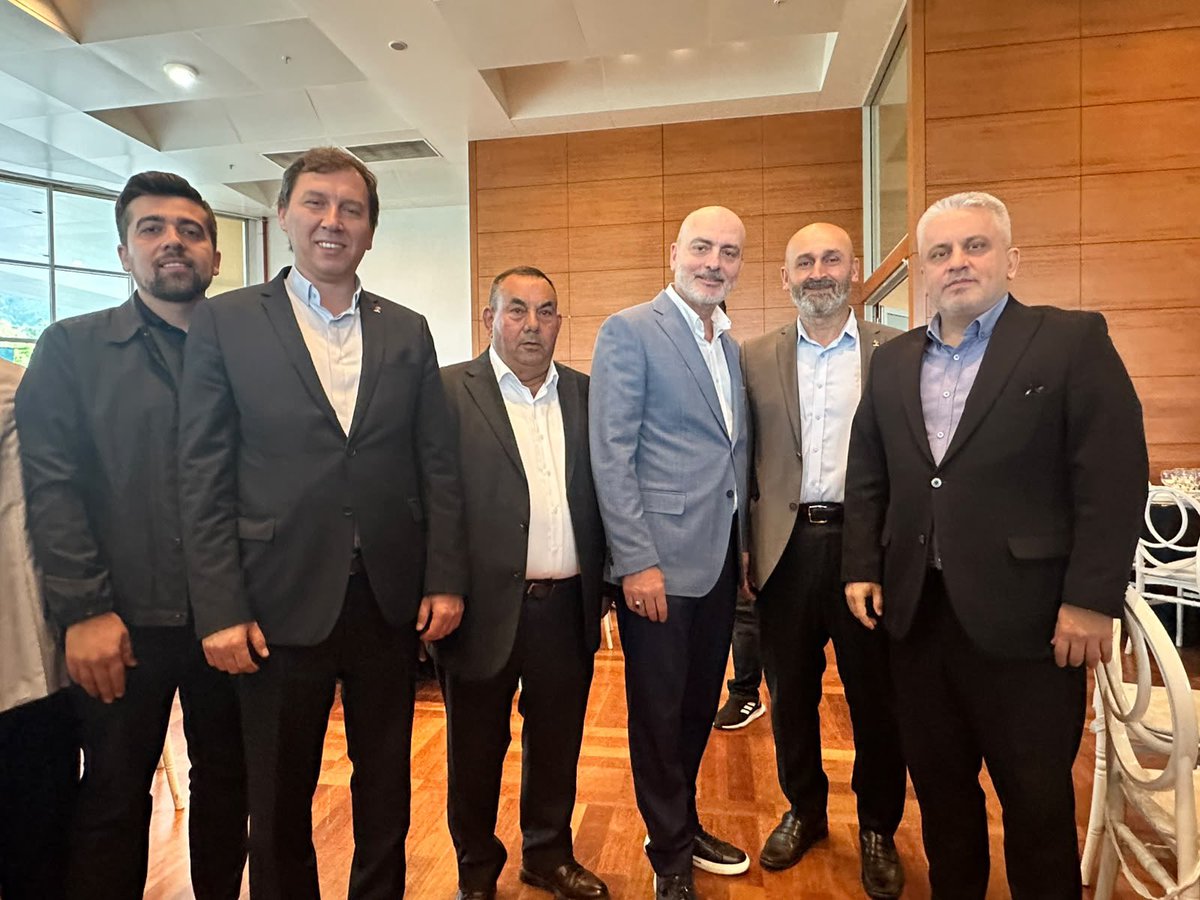 inanccsahin's tweet photo. Aynı İnanç, Aynı Heyecan, Aynı Hedef.. VEFA Buluşması

AK Parti Genel Başkan Vekilimiz Sayın Efkan Ala’nın teşrifleri ve İl Başkanımız Sayın Davut Gürkan’ın ev sahipliğinde düzenlenen 65. İl Danışma Meclisi Toplantımıza  katılım sağladık. https://t.co/0YiDsY3tiF