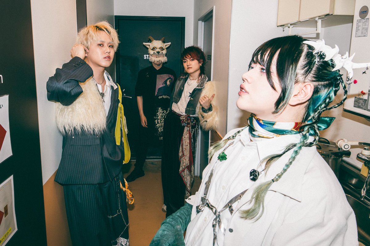_mkeb's tweet photo. みんなが思ってるChevonメンバーそれぞれの好きなところを知りたい𓃵💛💚❤️
（これは2024年に作ったやつ^ ^✌︎） https://t.co/XZaFoaO7Df