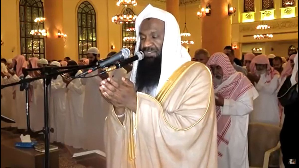 Shortythedon369's tweet photo. @B1237843675648 @Habeeb_Akande @MustafaBriggs Thats Sheikh Adel al-Kalbani a Saudi cleric and former imam of the Grand Mosque in Mecca. Lying won’t change a thing , sure like any society we do have racism but its not a religion base issue. https://t.co/kMdG32dBUA