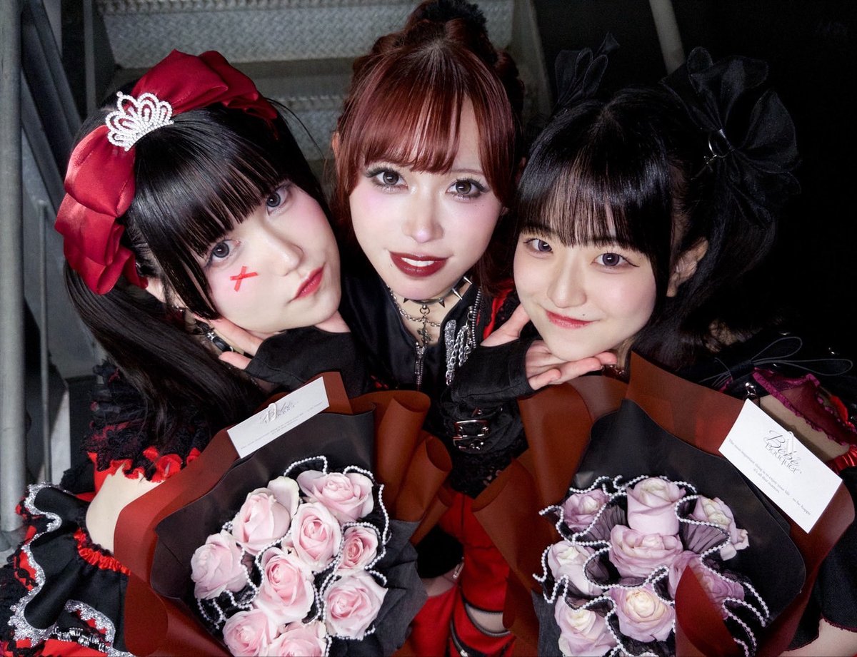 aochama_3's tweet photo. ⛓️仲間と共に響かせて⛓️

 #SHURi https://t.co/ui5EMMby4D