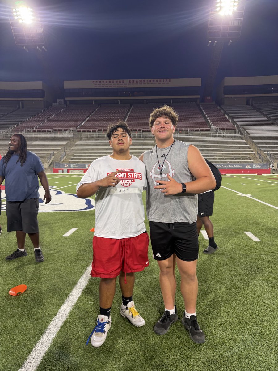 MattMartinez75's tweet photo. Pictures at Under the lights camp at Fresno state 🐾🐾 https://t.co/alVmNb96hm