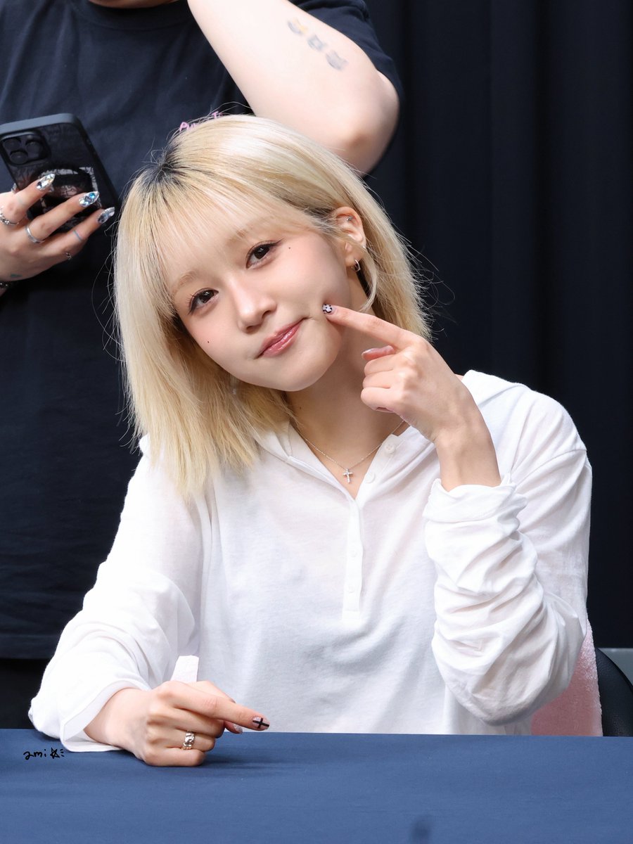 ami_kep1er's tweet photo. 260620 케이팝투게더

きょうもかわいいね👼

#히카루 #江崎ひかる 
#ひかる大好き
#케플러 #Kep1er #HIKARU https://t.co/248MphoF2R