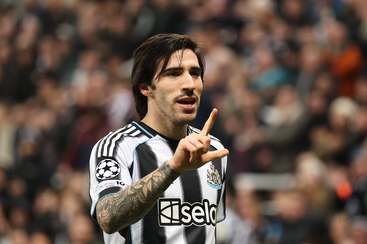 SpursJourno's tweet photo. #THFC have agreed a long-term contract with Tonali which includes a massive sign-on bonus and a massive increase to his wages at #NUFC

Spurs insist they are not worried about other club’s involvement and are cautiously optimistic. https://t.co/EdYYtIpF2l