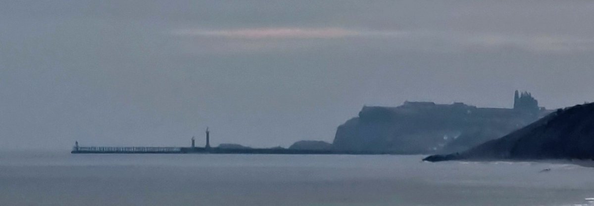 bradus59's tweet photo. @DailyPicTheme2 #DailyPictureTheme  @PanoPhotos Pano of Whitby Abbey from Sandsend https://t.co/U8jerb2Ona